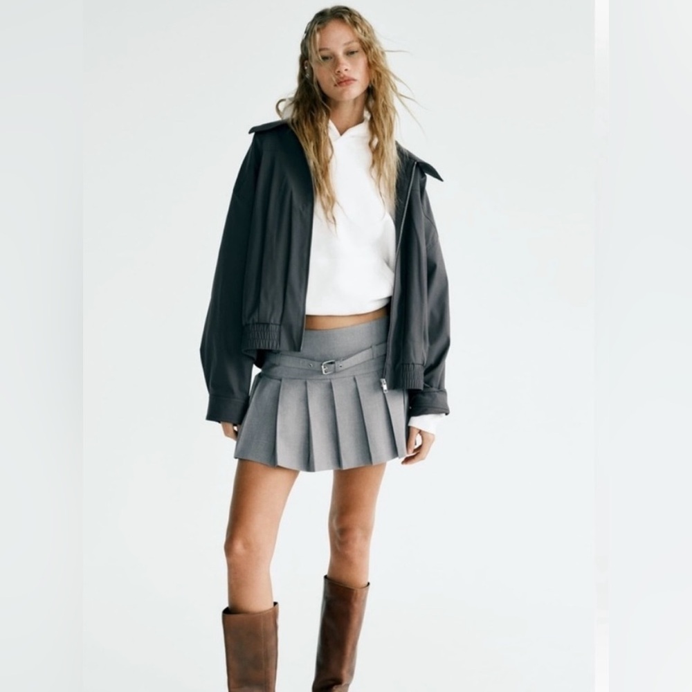Zara size Large Gray Pleated Women's Skirt